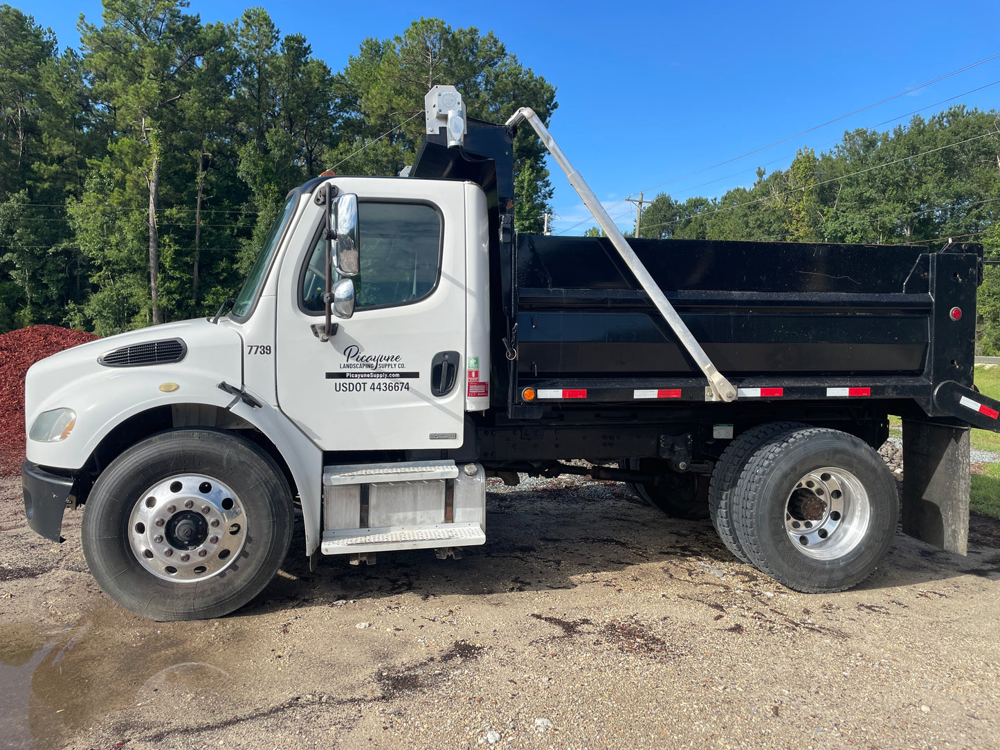 Truck Load 6 Yard Top Soil